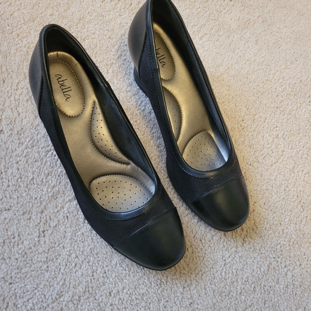 Abella wedges